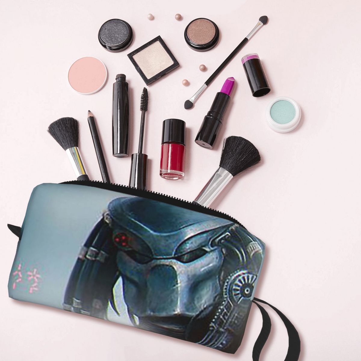 Trousse de maquillage Predator - Beauty Makeup Wallpaper avis et prix