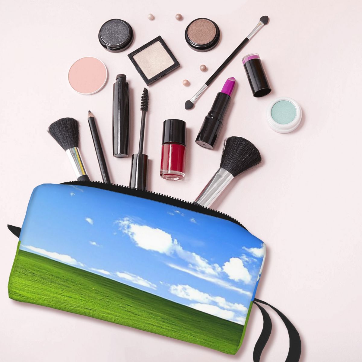 Trousse de maquillage et de to - Beauty Makeup Wallpaper avis et prix