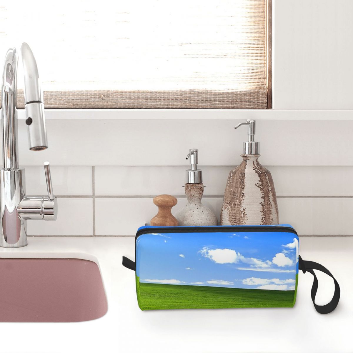 Trousse de maquillage et de to - Beauty Makeup Wallpaper avis et prix